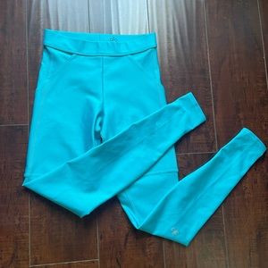 Great condition alo yoga women’s leggings Sz XS